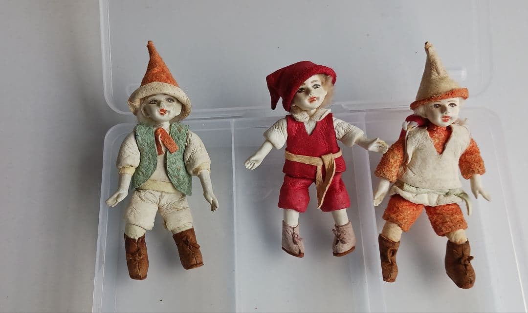 人形アーチストの手作りメルヘン小人人形