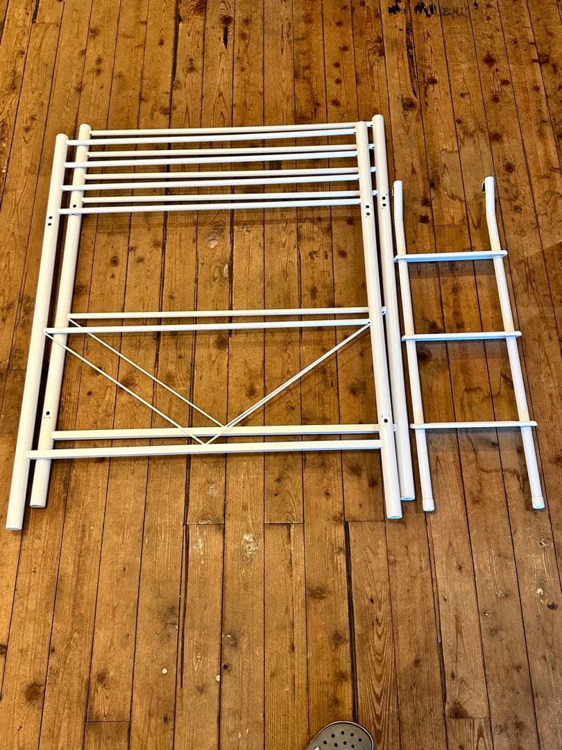 ホワイト スチール ロフトベッドフレーム　ニトリ　手渡し方限定