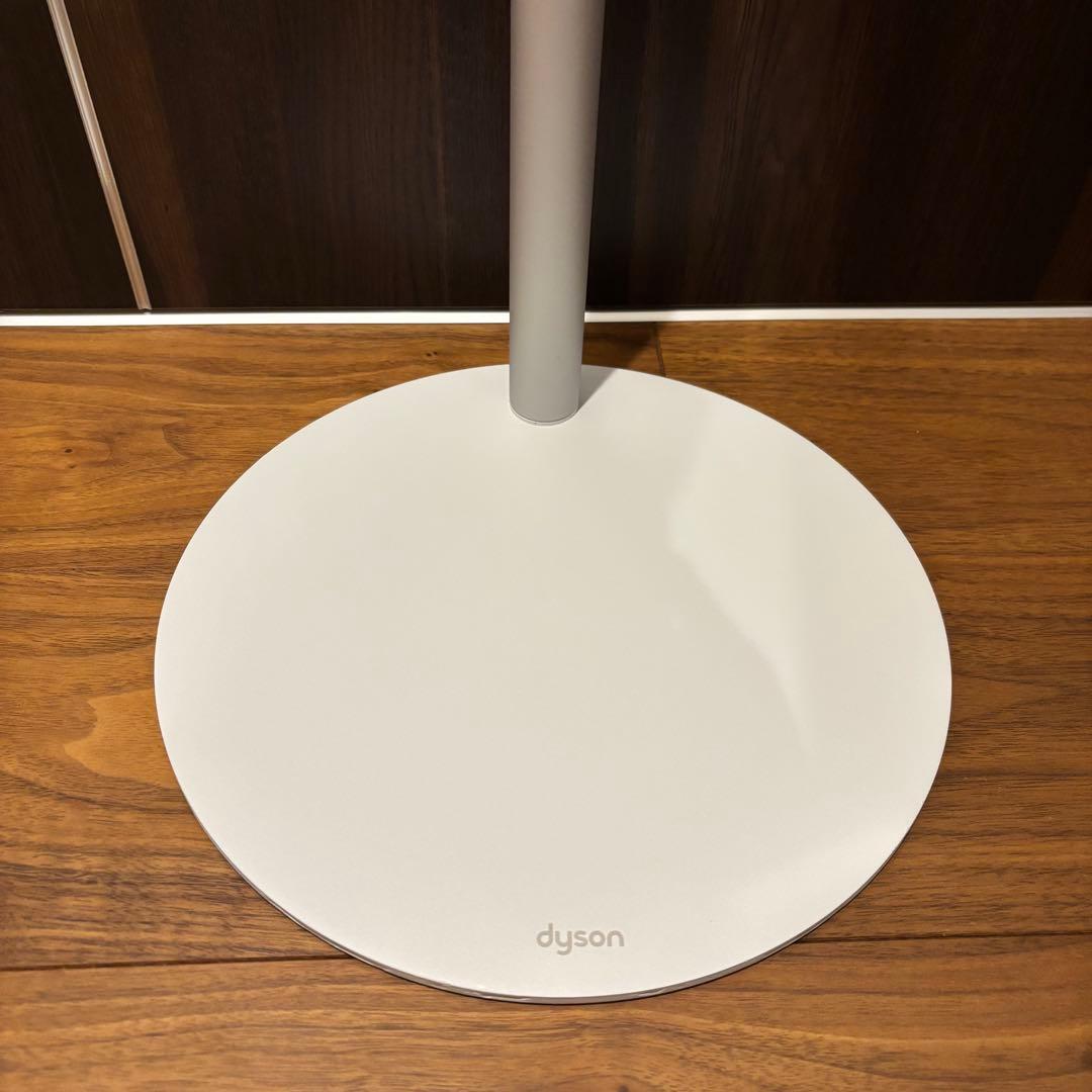 【新品未使用】Dyson V12 Floor Dok™マルチツールホルダー付き