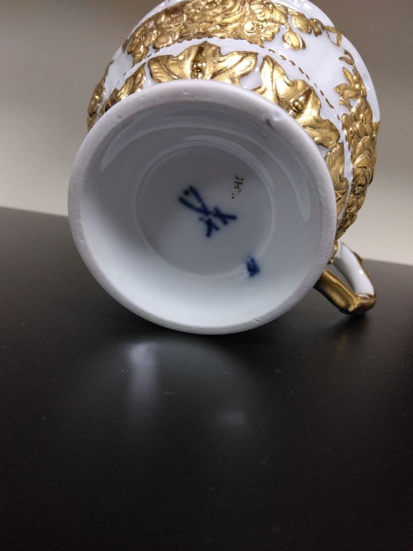 マイセン　アンティーク　カップ&ソーサー宮廷の小花1924年〜1934年
