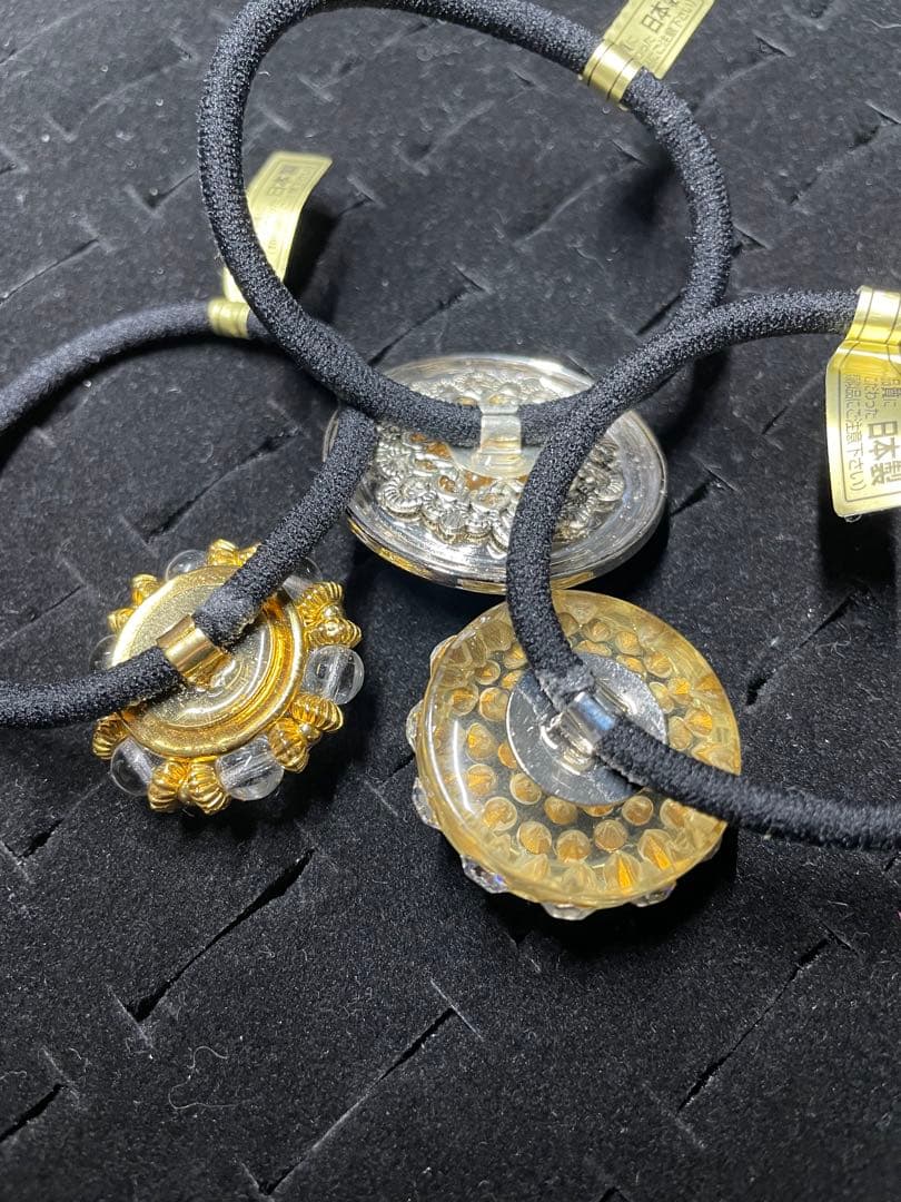 シルバー　ゴールド　チェコガラス　ヘアゴム 金属製　スワロ　クリスタル セット