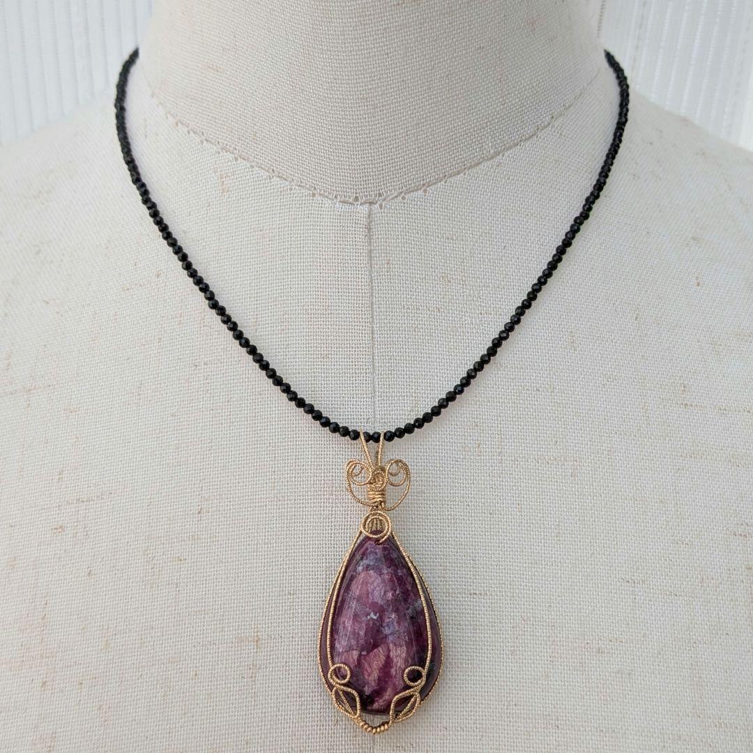 【大きめ/一点物】K14gf ルビーインゾイサイト ブラックスピネル ネックレス