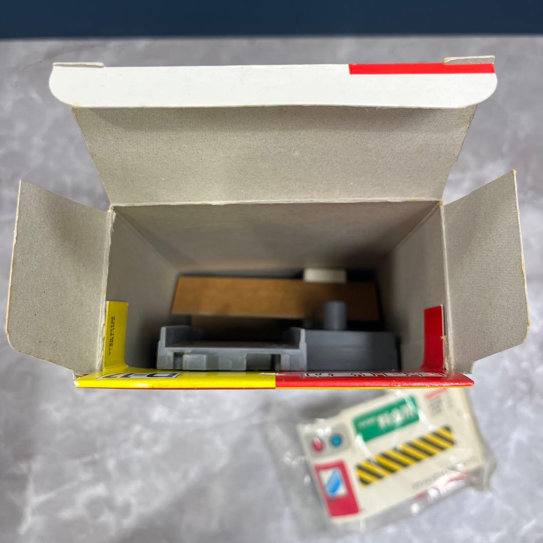 TOMY モータートミカ D-17 アクションどうろ料金所