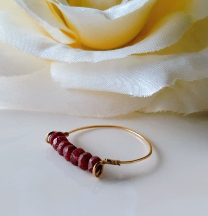 Kgf14 希少石 天然石 ロンギド産 ルビー ハーフエタニティ リング