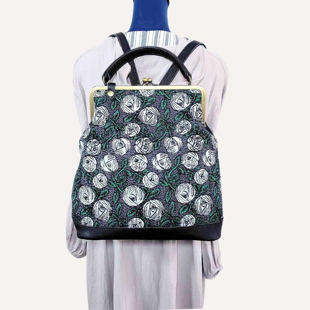 【専用】ミナペルホネン/2025rosyロージィーネイビー/がま口リュッ