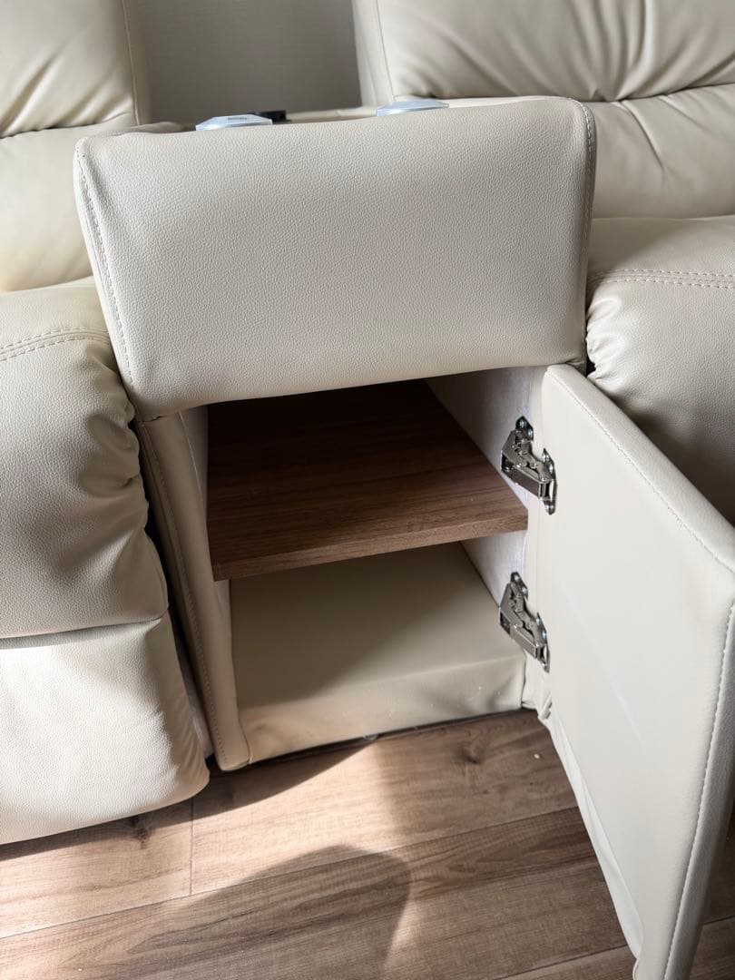 ニトリ　2人掛け電動ソファー③