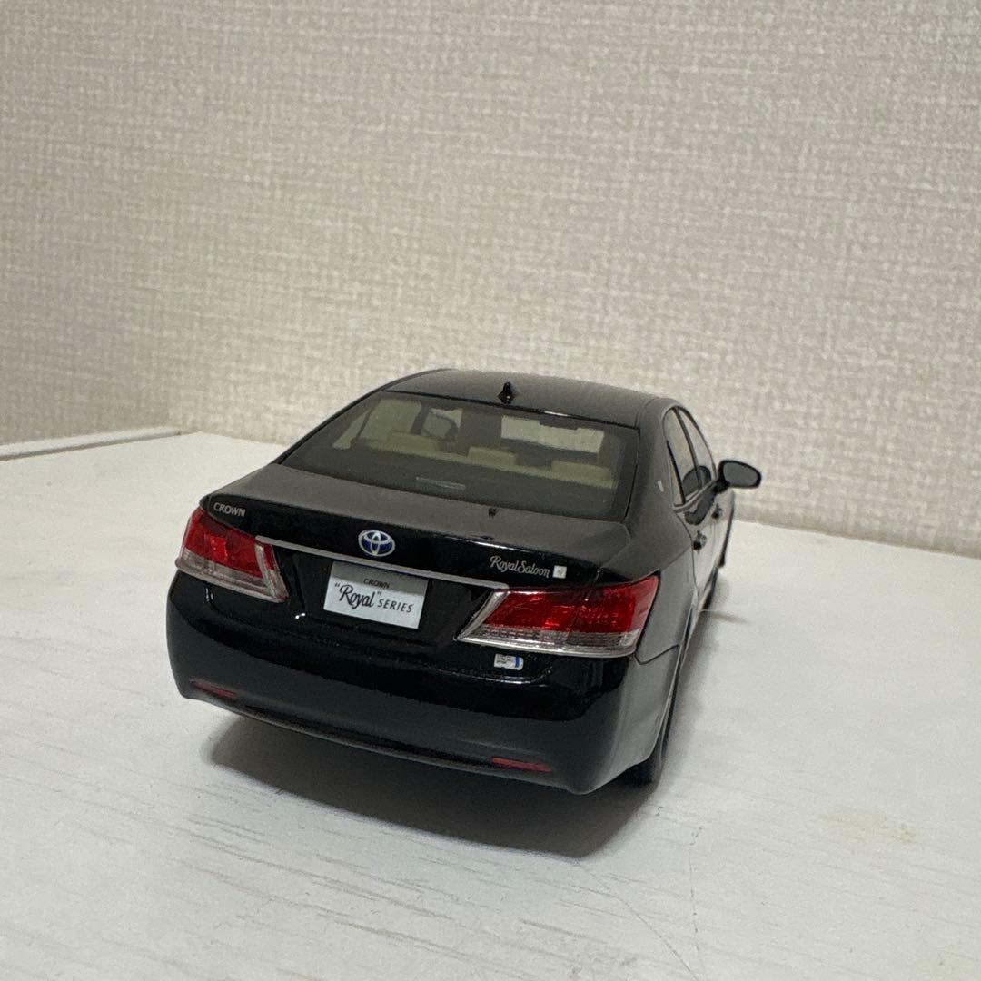 21クラウンロイヤル　ミニカー　カラーサンプル