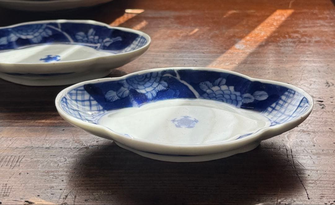 骨董皿　伊万里　染付草花格子文　変形皿4枚　木瓜型　明治期　おまとめ