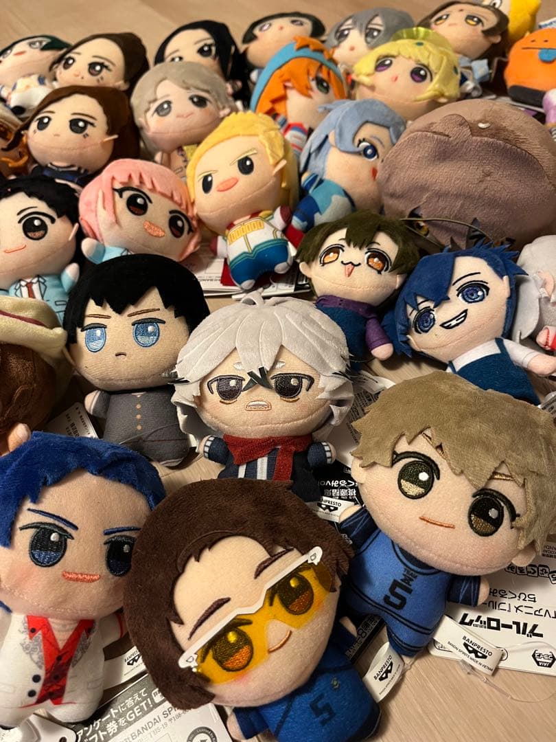 アニメグッズ　まとめ売り　ちびぐるみ　アクリルスタンド　缶バッジ　セット