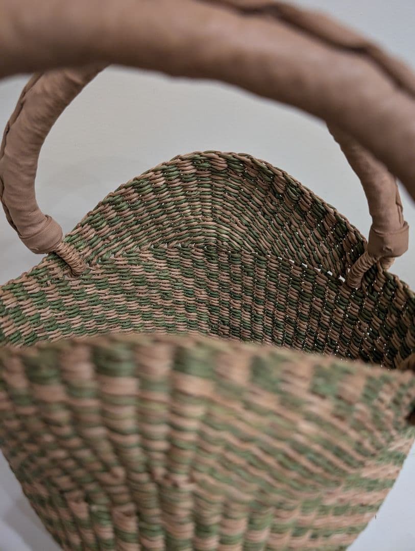 かごバッグ　革　円筒形