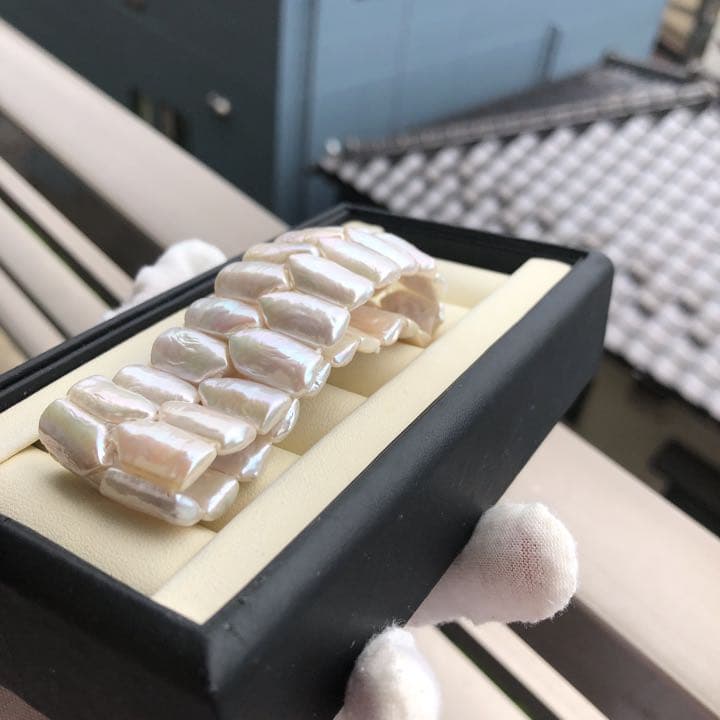 本真珠　白系虹色　淡水バロックパール　ブレスレット