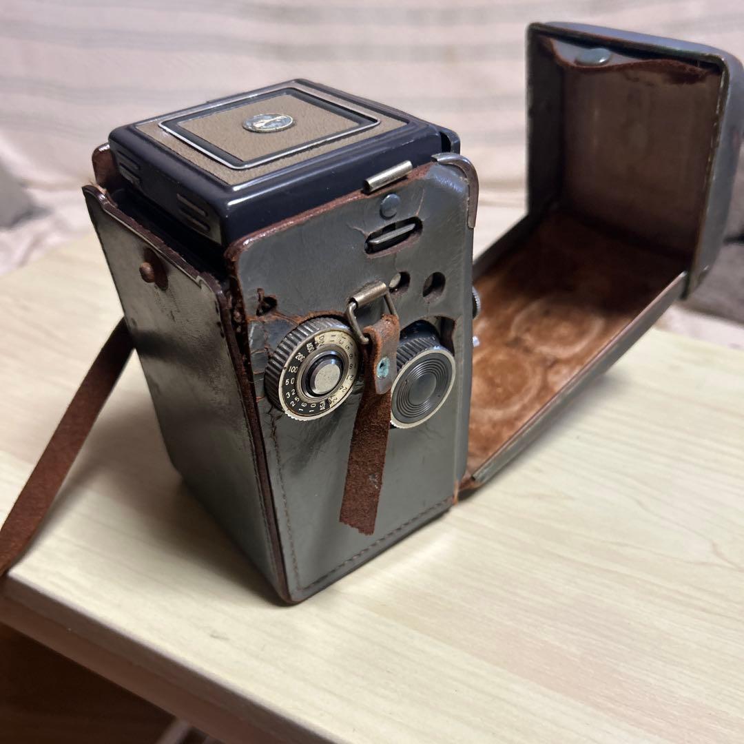 Yashica-D 二眼レフカメラ ストラップ付き