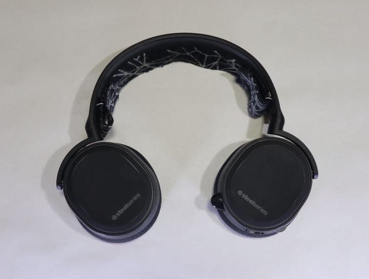 ヘッドホン STEELSERIES ARCTIS 5 BLACK(2017)