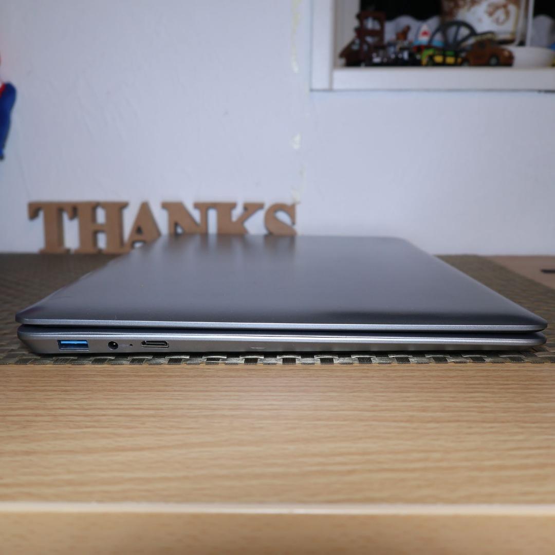 Win11公式対応！高年式2022！メ8G/SSD/フレームレス/無線/カメラ