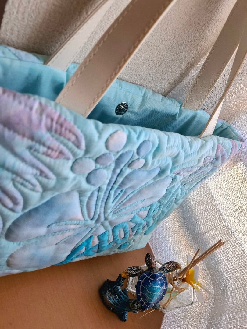 最終値下げ　ハワイアンキルト　バッグ　ハイビスカス　ブルー