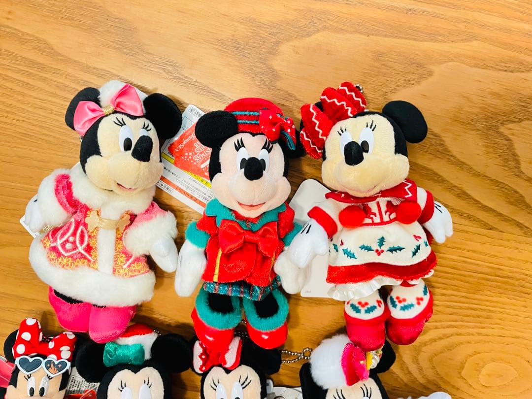 ディズニー ぬいぐるみバッジ ミニー クリスマス