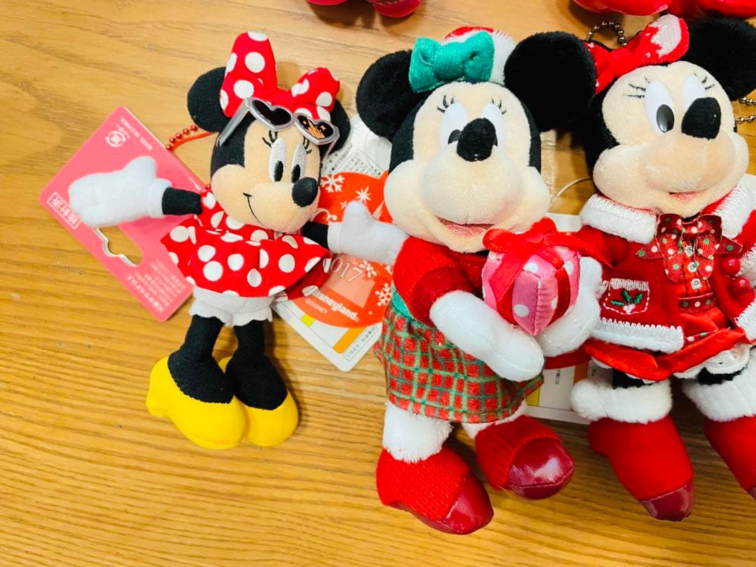 ディズニー ぬいぐるみバッジ ミニー クリスマス