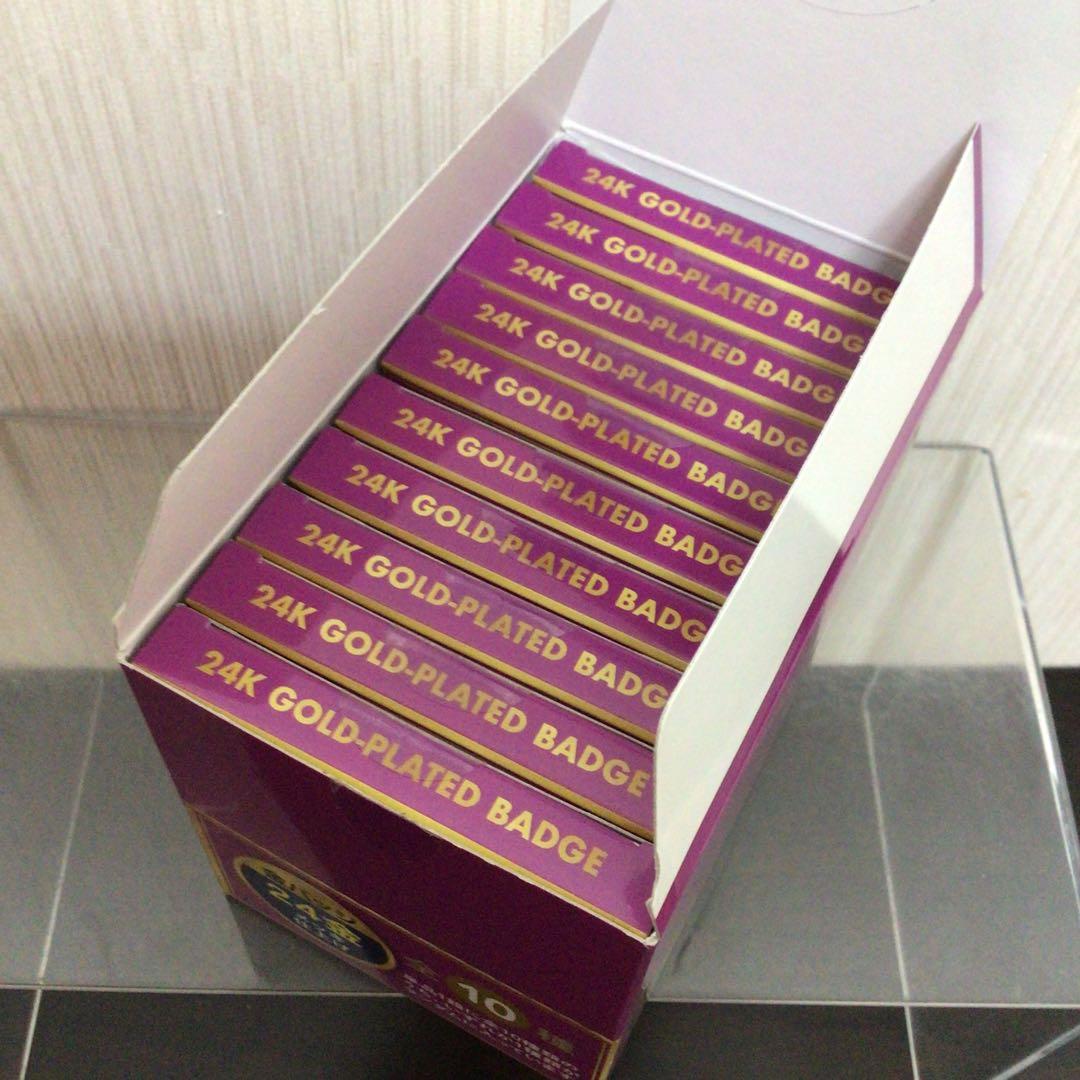 ディズニー　プリンセス　24金メッキ仕上げ　金バッジ　1箱　10個入り