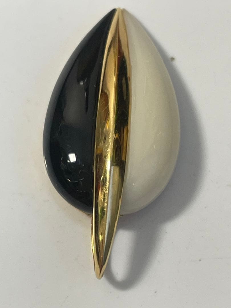 早い者勝ち　K18 黒瑪瑙白瑪瑙ペンダントトップ ヴィンテージ モノトーン5g