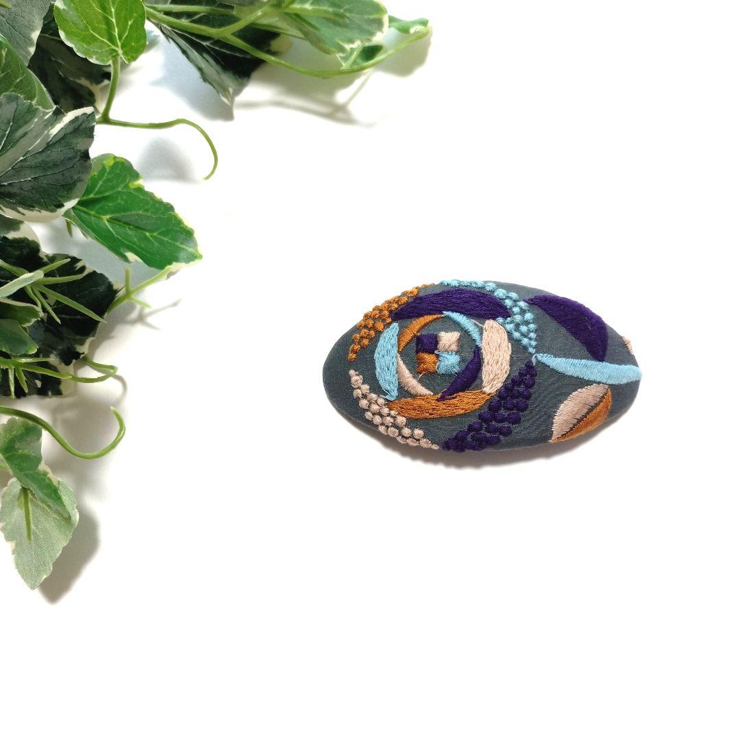 No.849 ミナペルホネン ハンドメイド ブローチorバレッタ