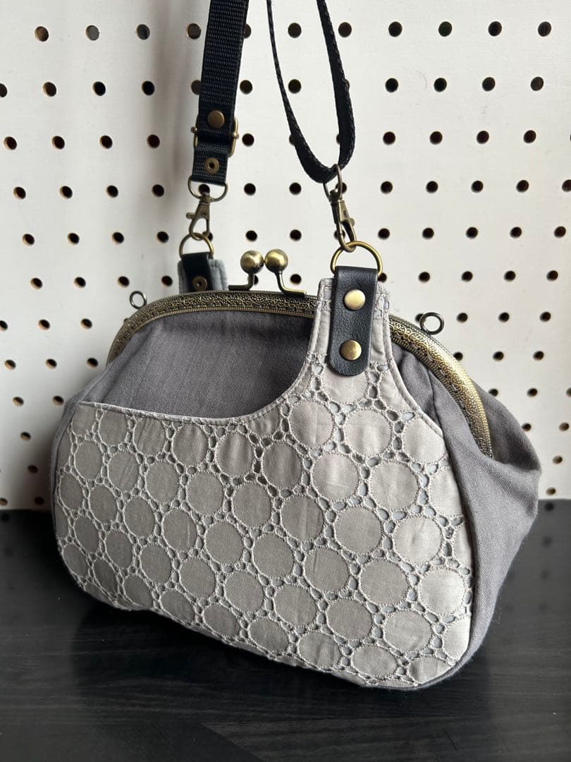 ＊ハンドメイド＊もんちゃん様お取り置き分　25口金ショルダーがま口バッグ　２点