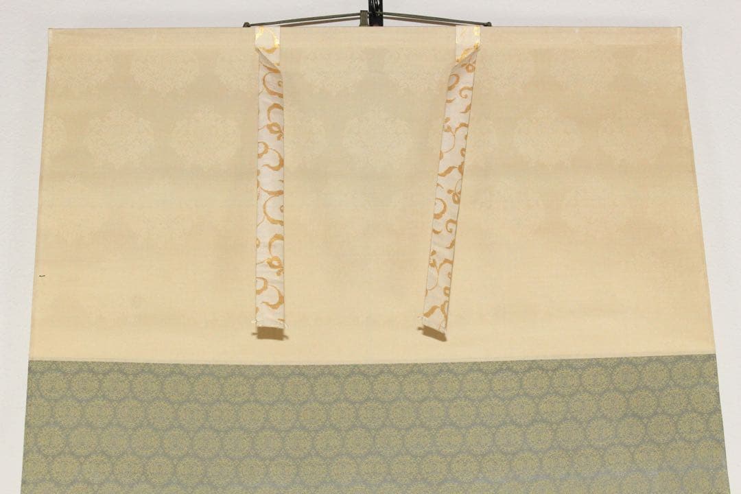 No5847 掛軸　国井幸雪　「日の出松」　絹本着色　共箱/二重箱　送料無料