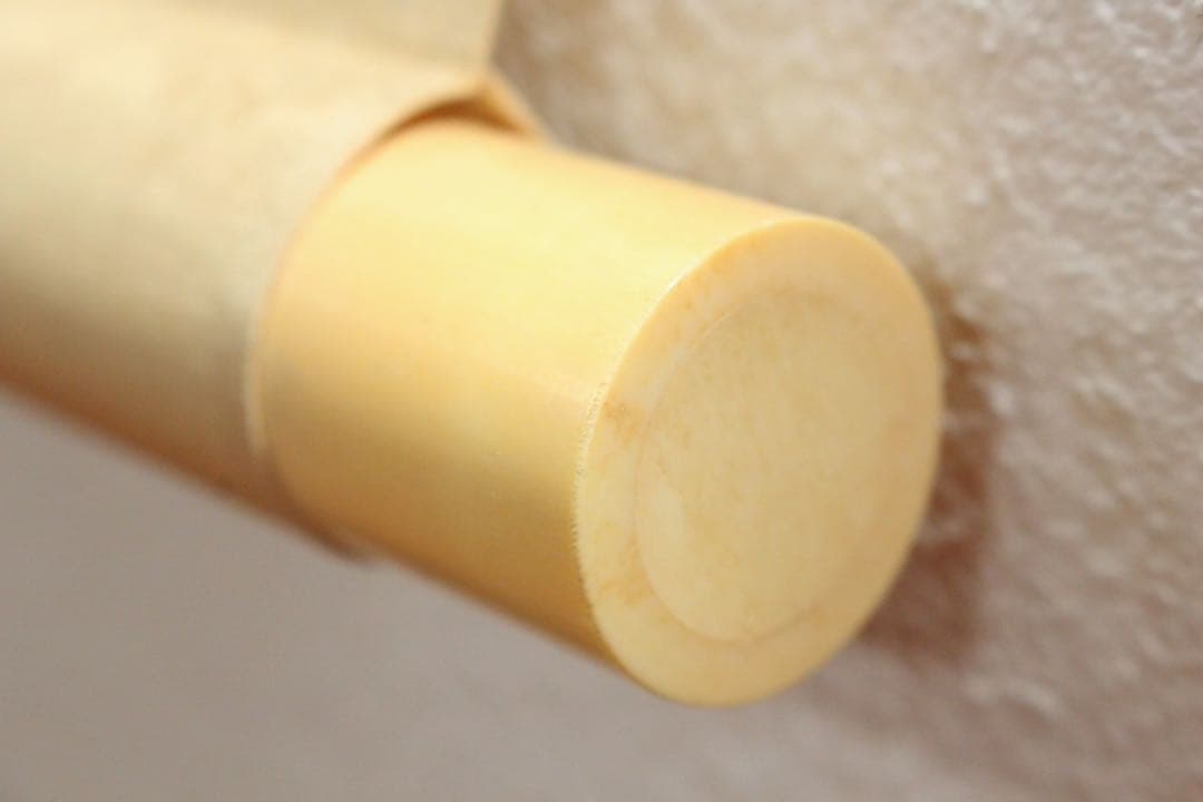 No5847 掛軸　国井幸雪　「日の出松」　絹本着色　共箱/二重箱　送料無料