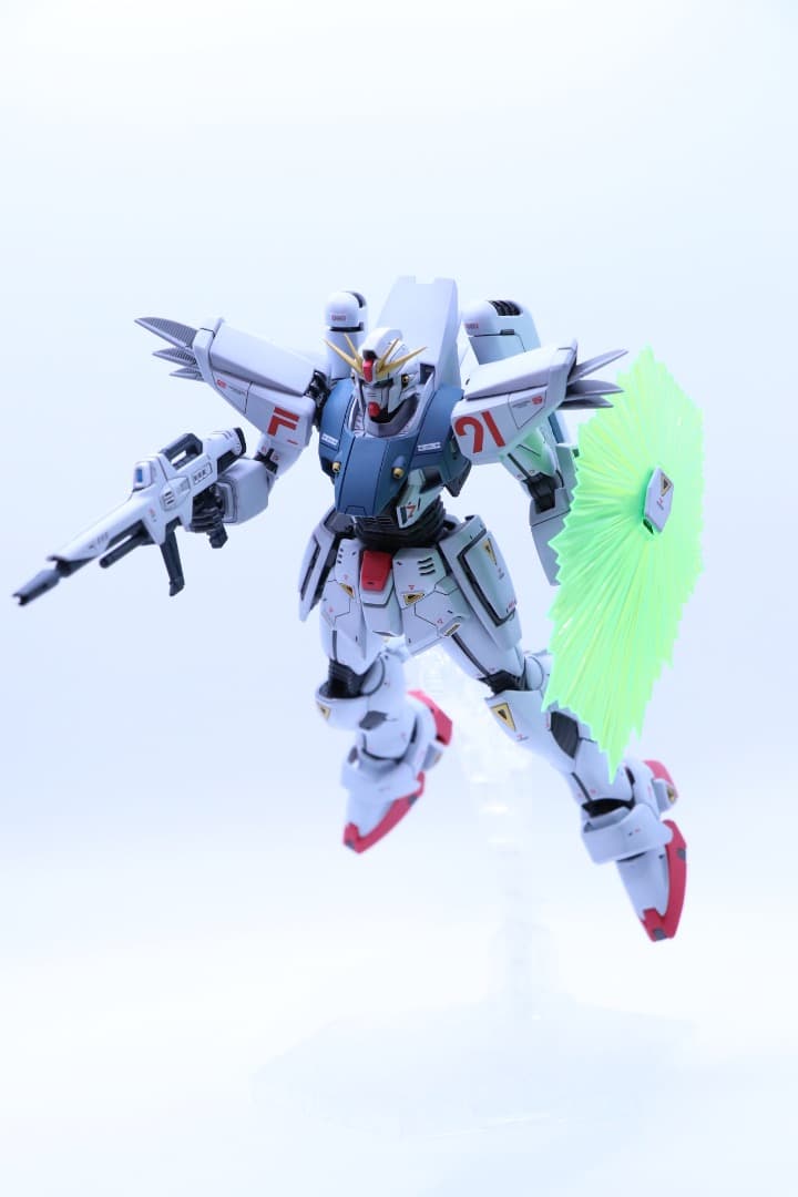 MG 1/100 ガンダムF91 Ver.2.0 【改修 塗装 完成品】