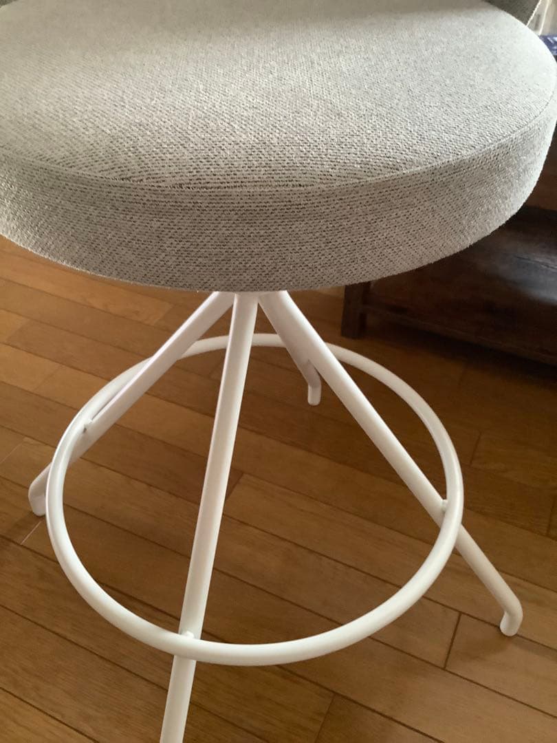 KOKUYO 回転式カウンターチェア②