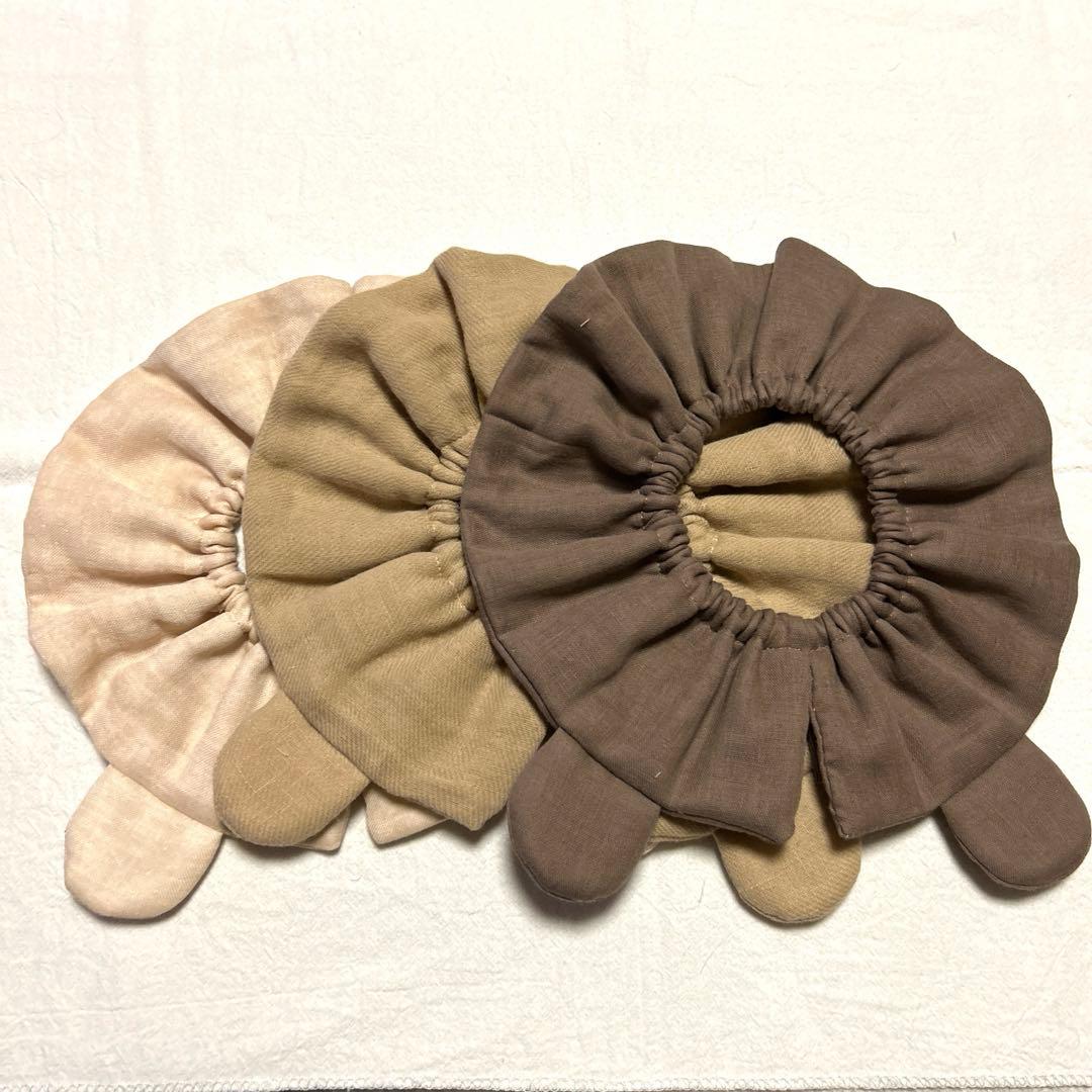 2429 ハンドメイドスタイ　名入れスタイ　ベビースタイ　フリル　くま耳