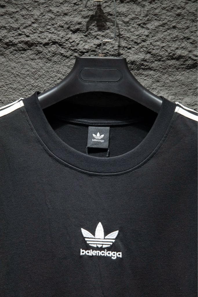 BALENCIAGA adidasoriginalsコラボTシャツ