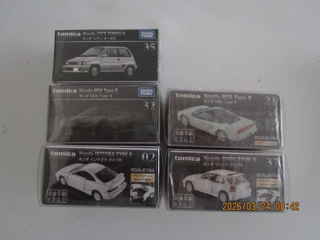 トミカ プレミアムシリーズ ７個セット （ホンダ４個　スバル３個）開封のみ２個