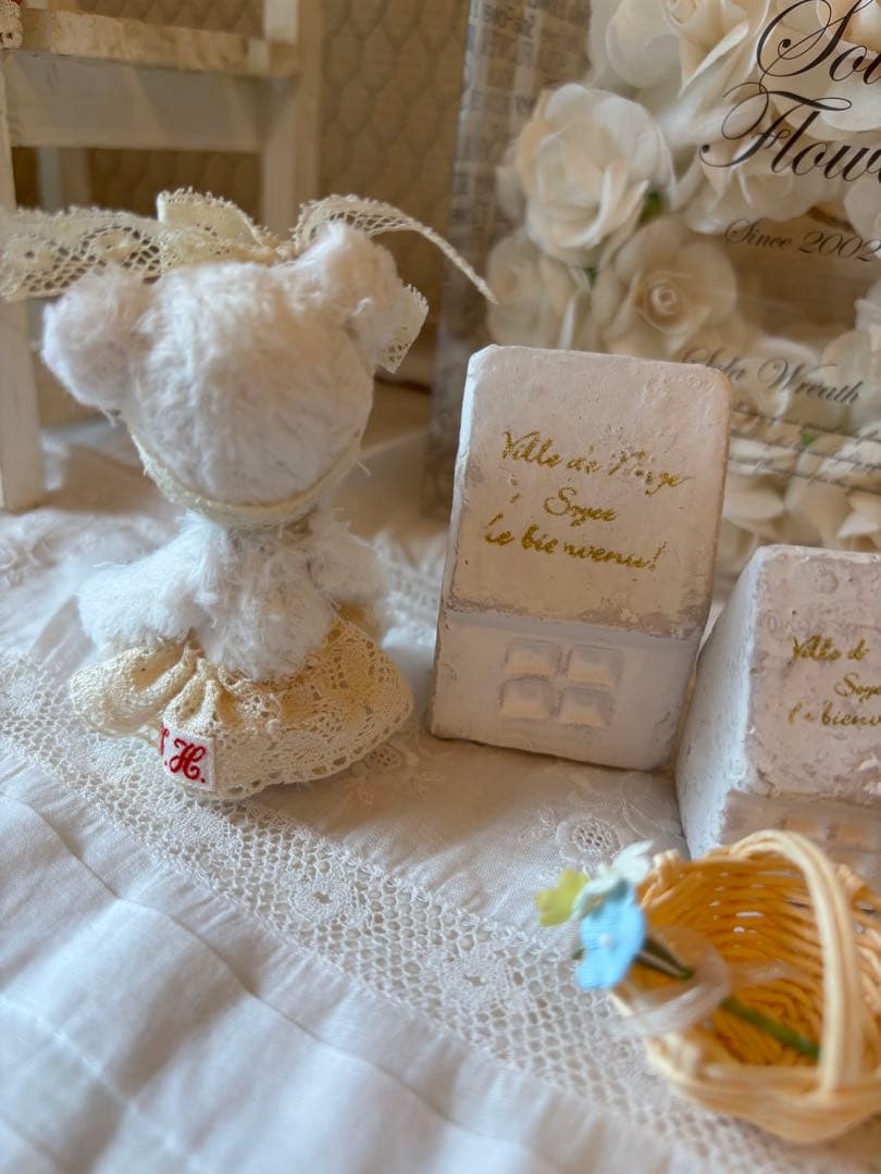 アンティークレースのくまちゃんとミニチュアセット