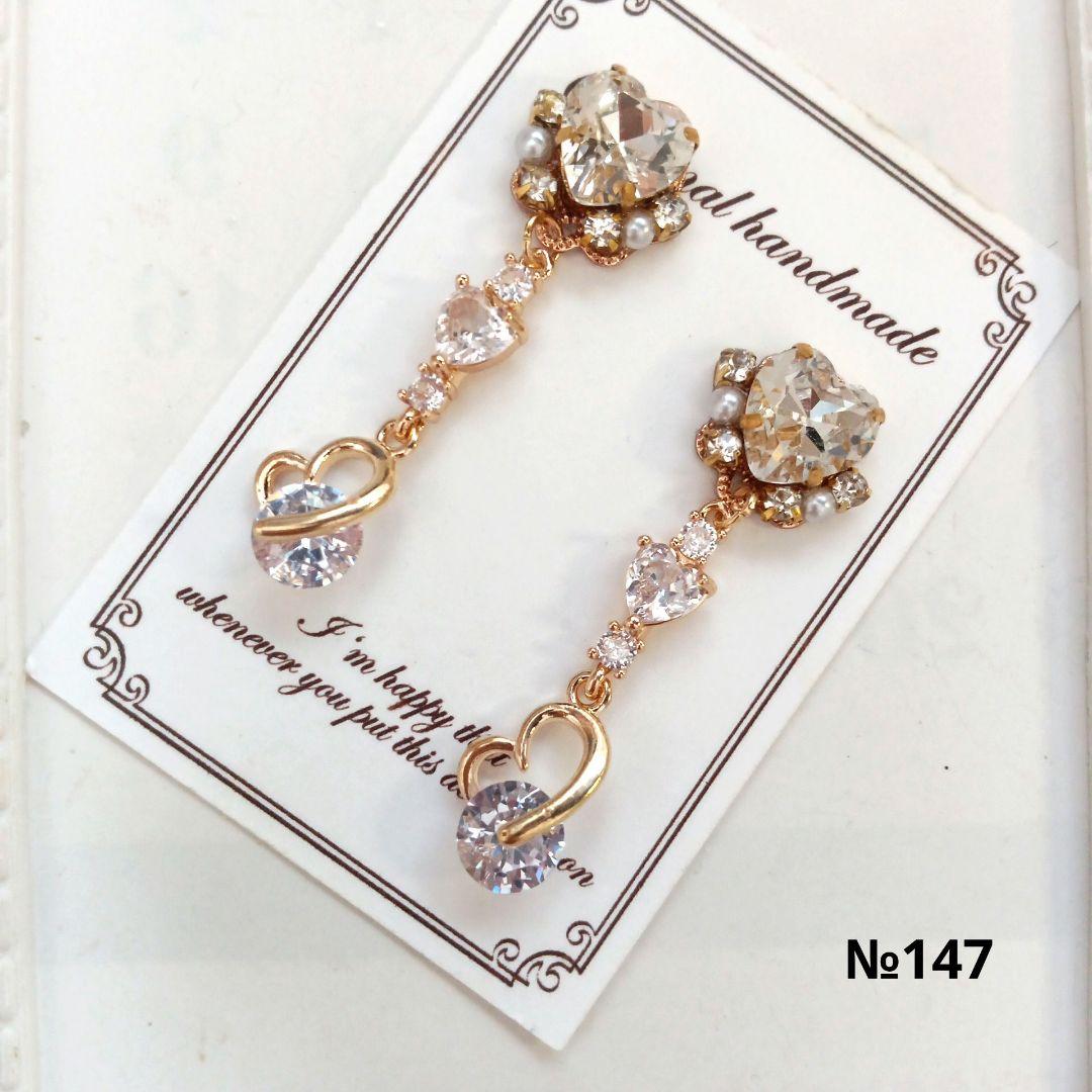 ♡ハンドメイド♡ビジューピアスorイヤリング№132