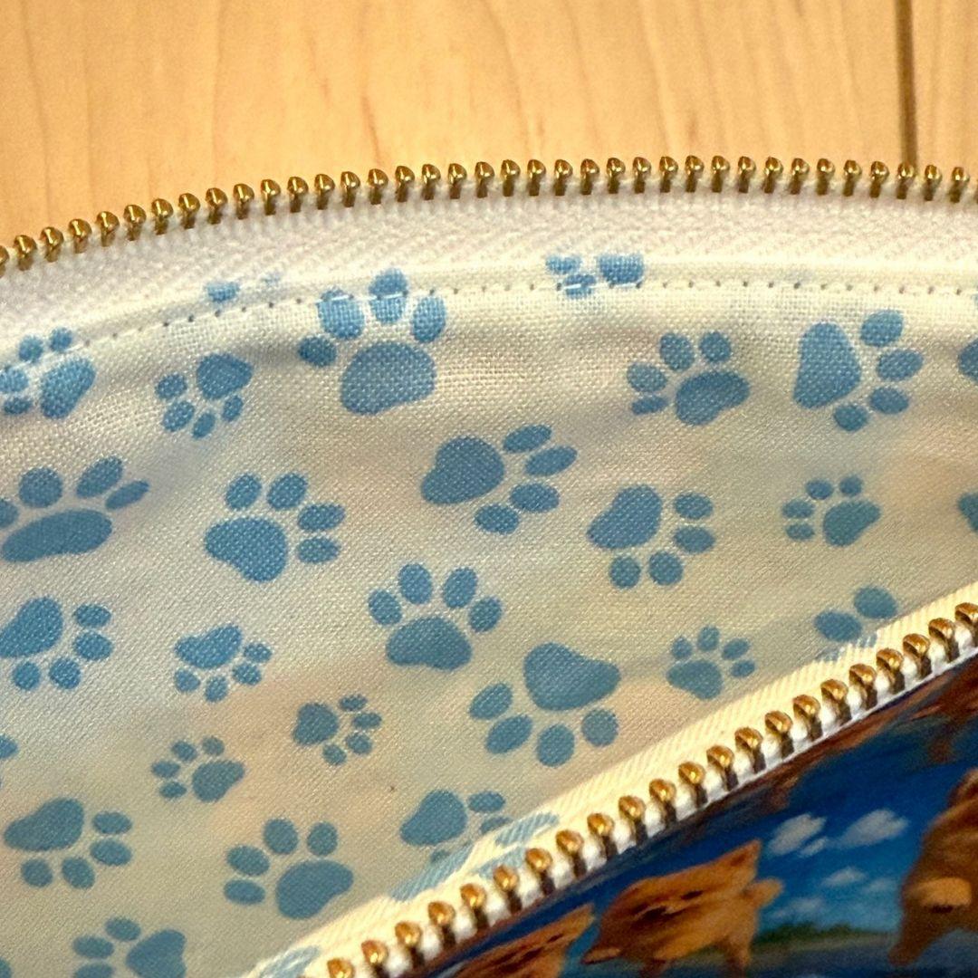 ポメラニアン　フラットポーチ　20センチファスナー　犬柄