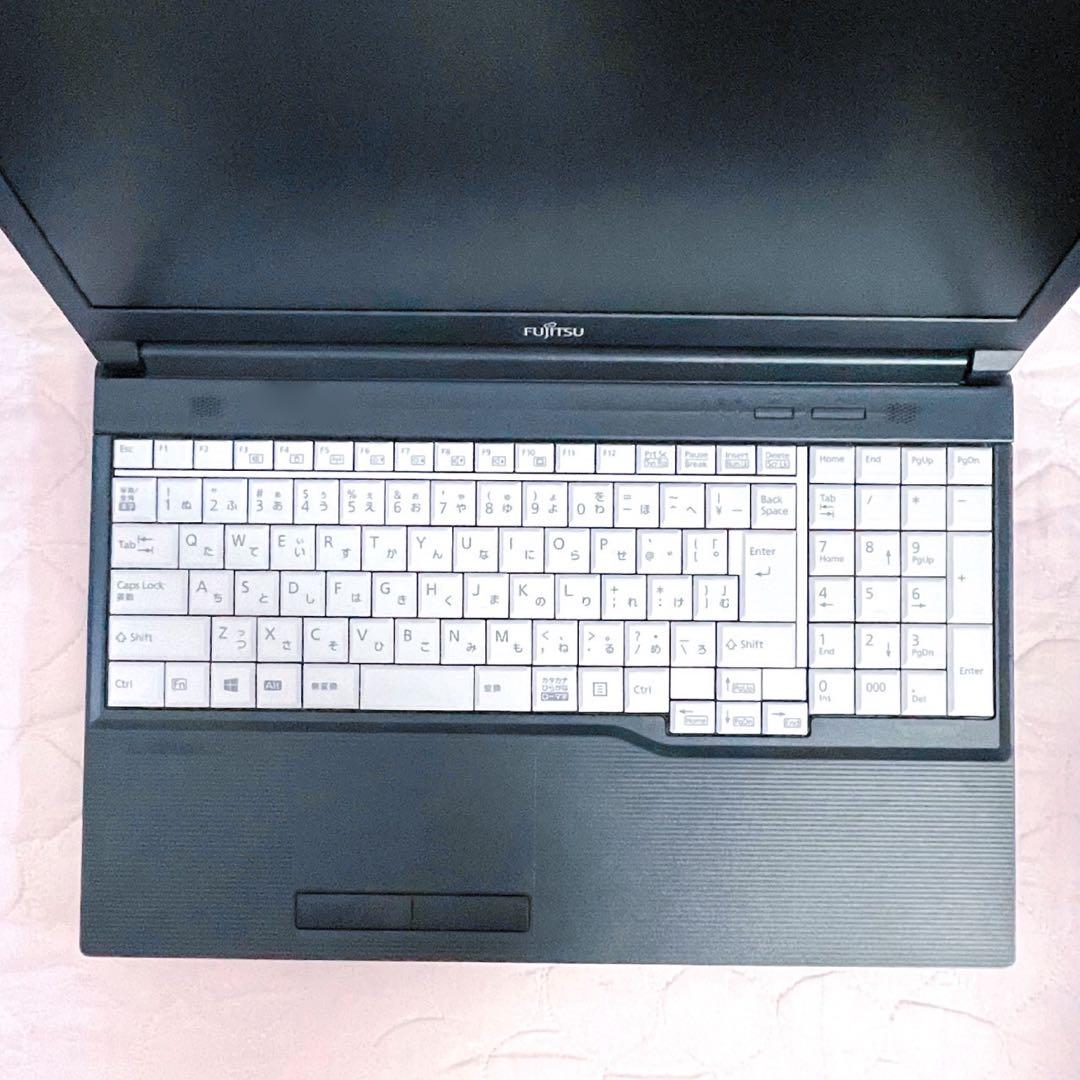 【高級機・美品】2020年 第8世代i5 SSD512G メモリ16G DVD