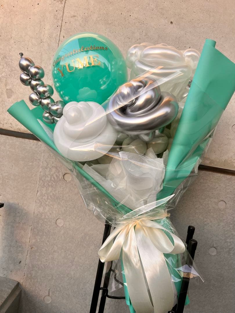 バルーンブーケ ミントグリーン シルバー