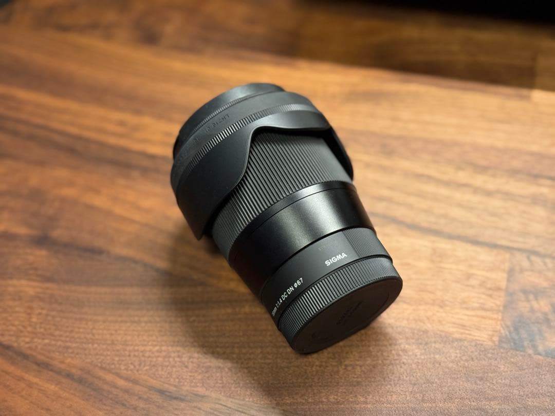 【新品未使用】 SIGMA Eマウント 16mm 単焦点レンズ フィルター付