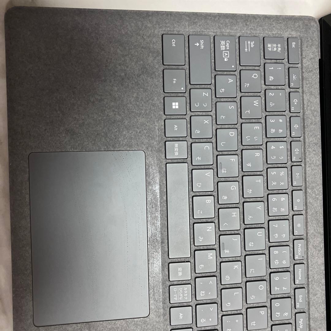 美品Microsoft Surface Laptop 4 本体　充電回数29回