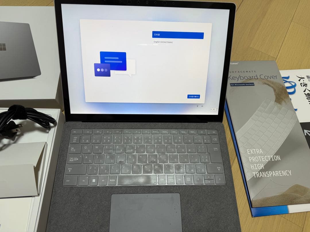 美品Microsoft Surface Laptop 4 本体　充電回数29回