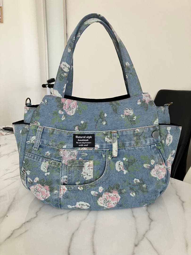 768 user_c7d7d101大きめ花柄デニムリメイクバック