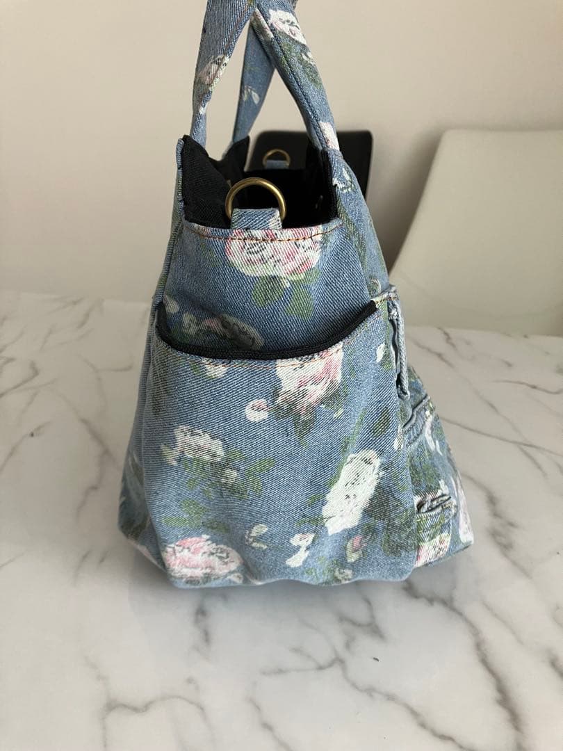 768 user_c7d7d101大きめ花柄デニムリメイクバック