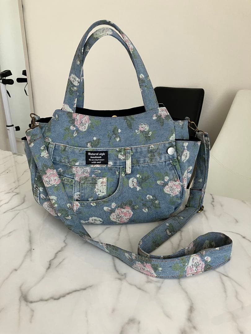 768 user_c7d7d101大きめ花柄デニムリメイクバック