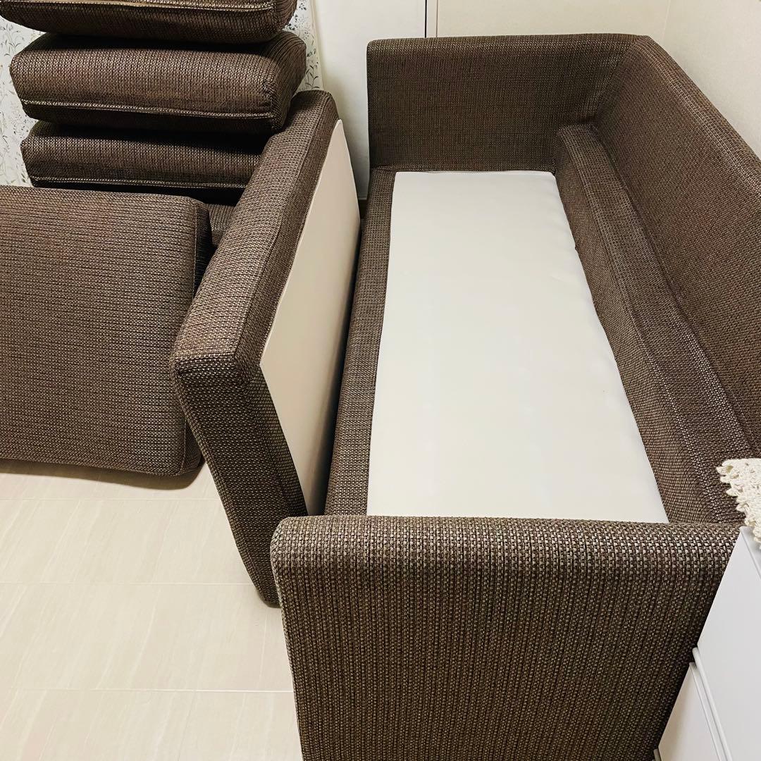 美品　ソファー3人掛けオットマン or 2P +カウチ（クッション組替可能）