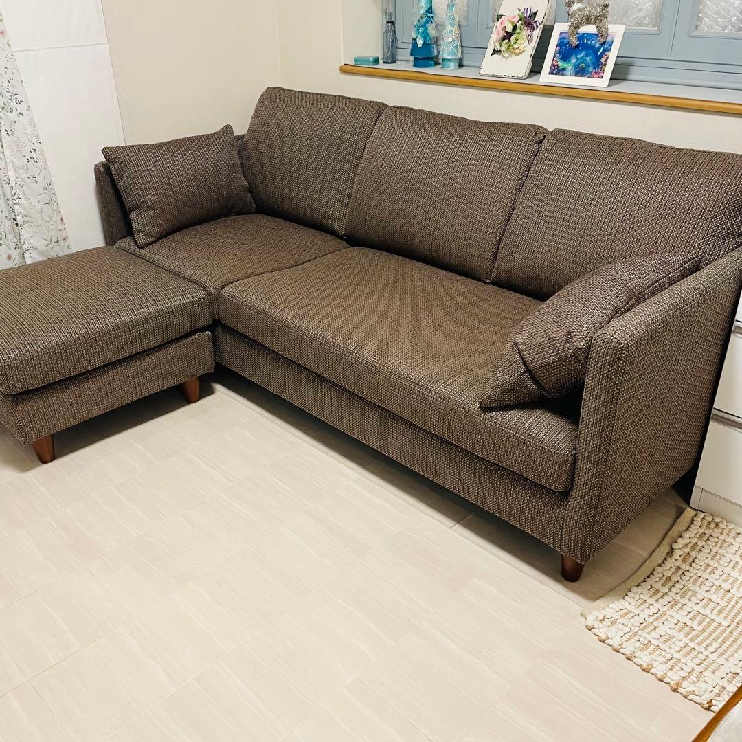 美品　ソファー3人掛けオットマン or 2P +カウチ（クッション組替可能）