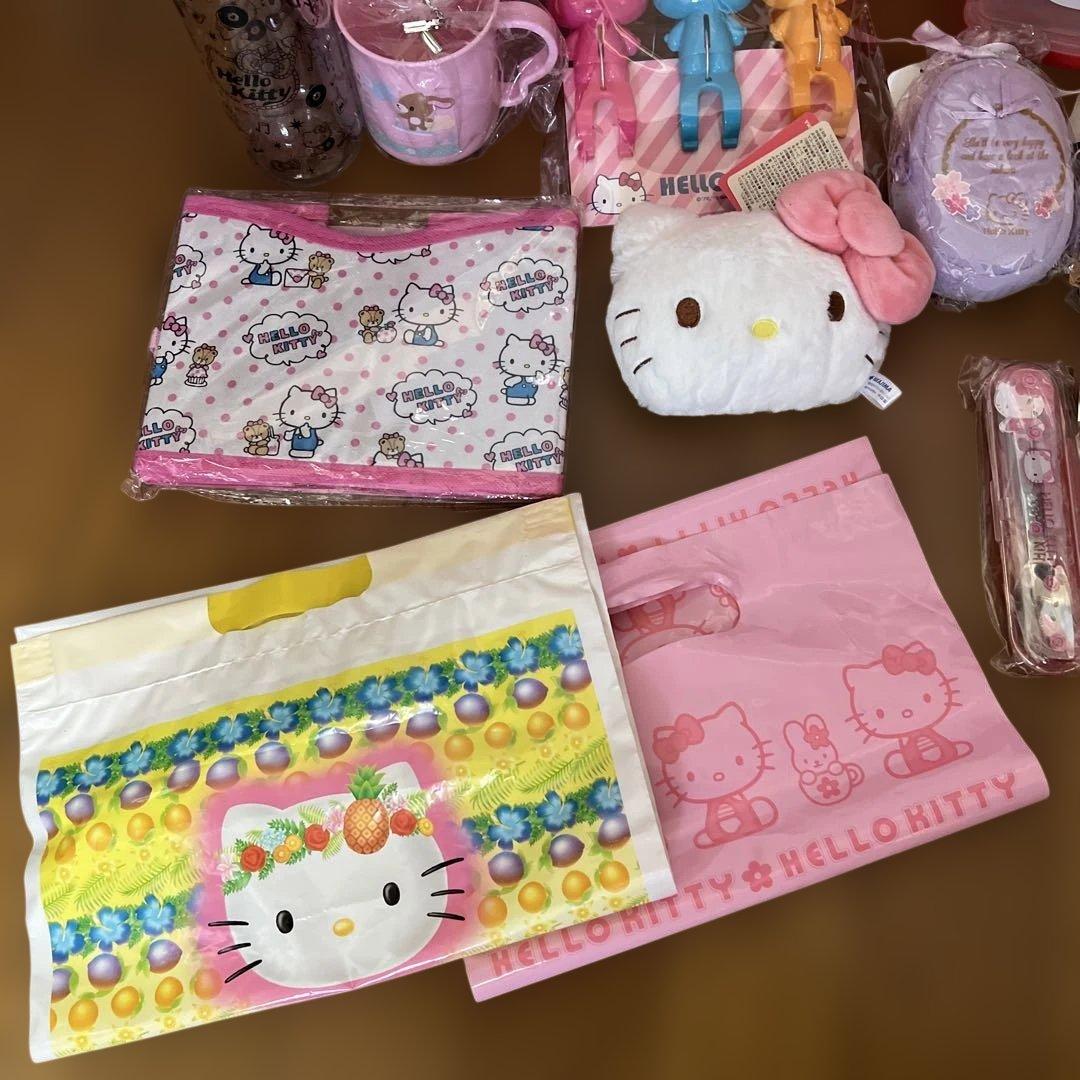 サンリオ⭐︎ハローキティ⭐︎お部屋お片付け＆お出かけルンルン❣️アイテムグッズ18点S