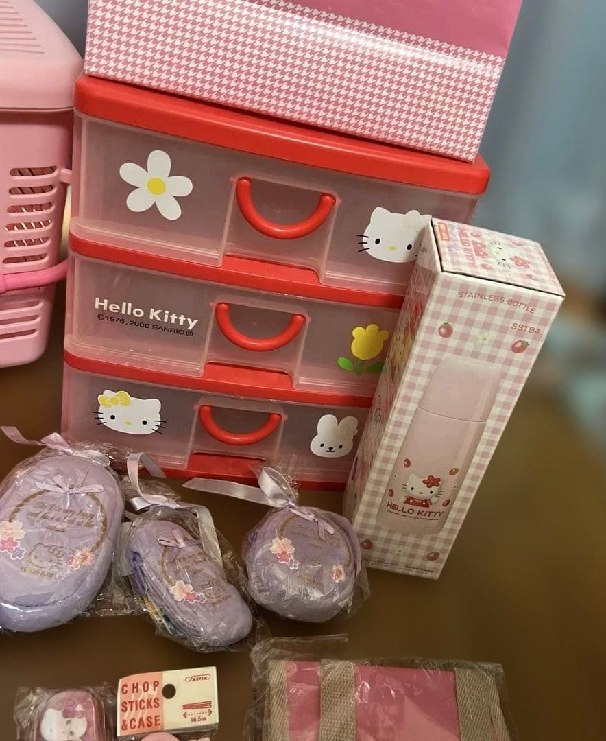 サンリオ⭐︎ハローキティ⭐︎お部屋お片付け＆お出かけルンルン❣️アイテムグッズ18点S