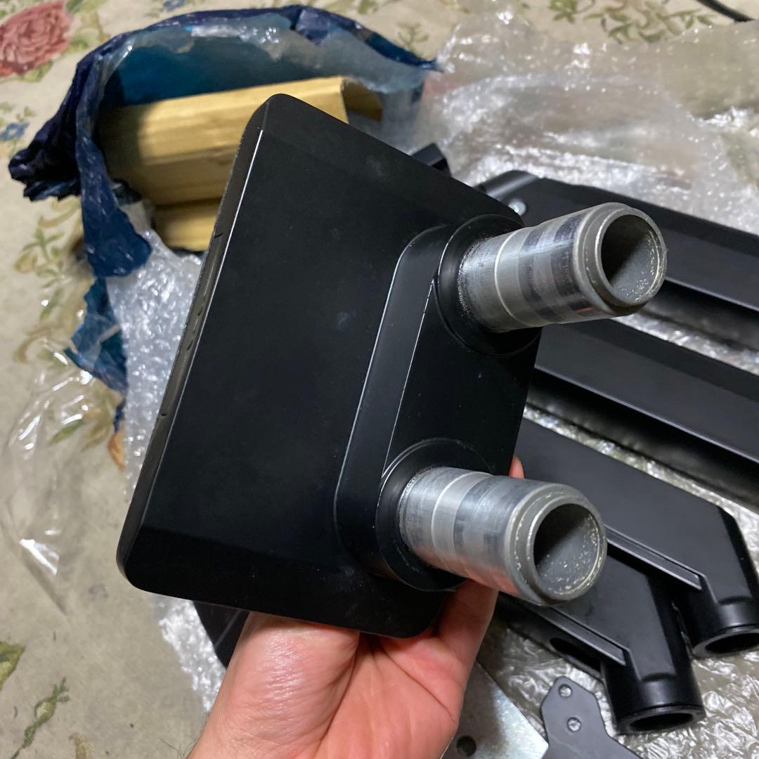 デュアルモニターアーム + Asus 27\" 3d 120hzモニター