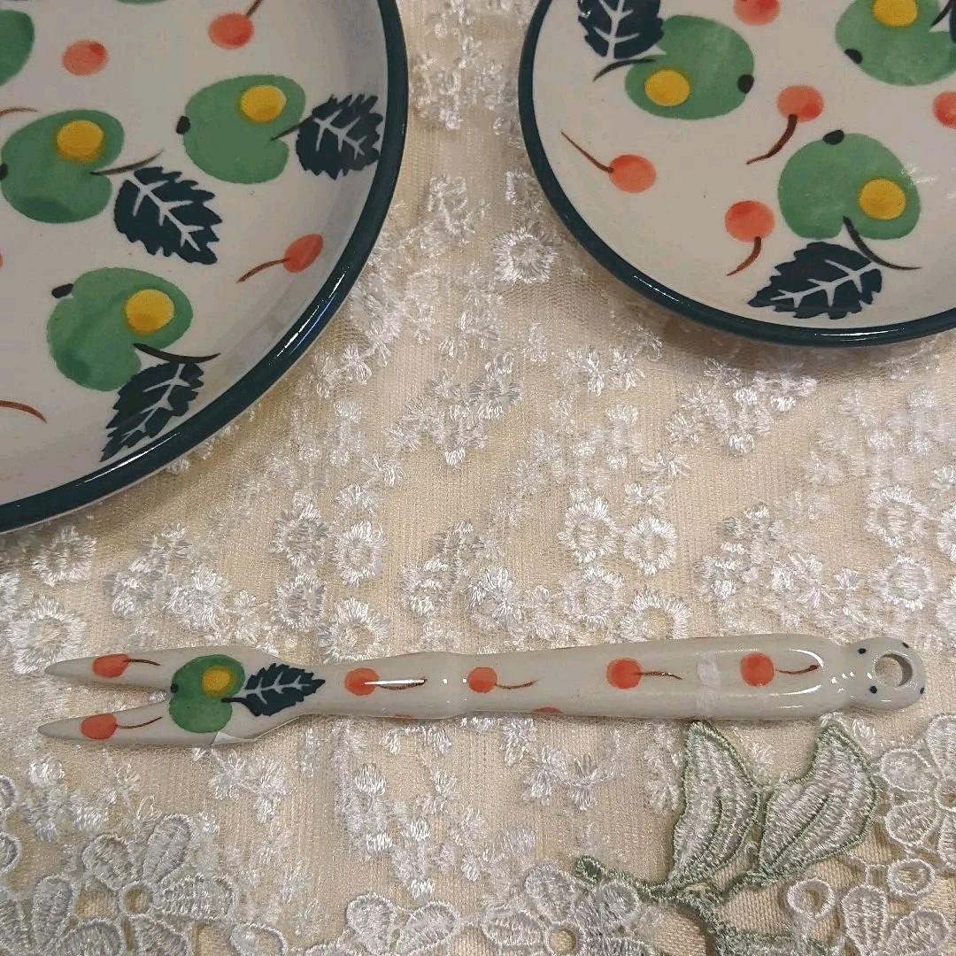 ポーリッシュ ポタリー/ プレート2種&ピック～☆青りんご&チェリー☆～