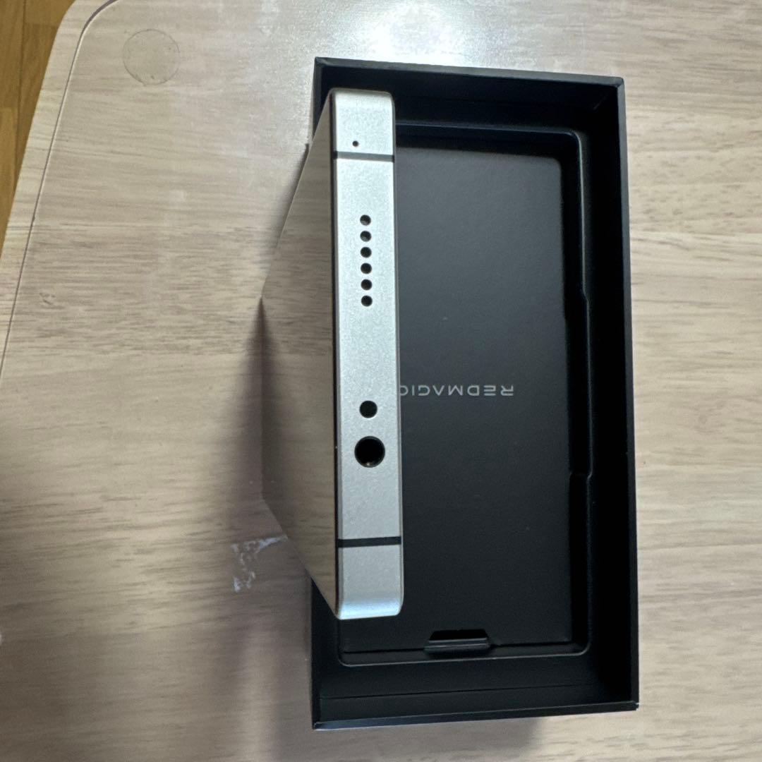 REDMAGIC 10 PRO ホワイト 本体